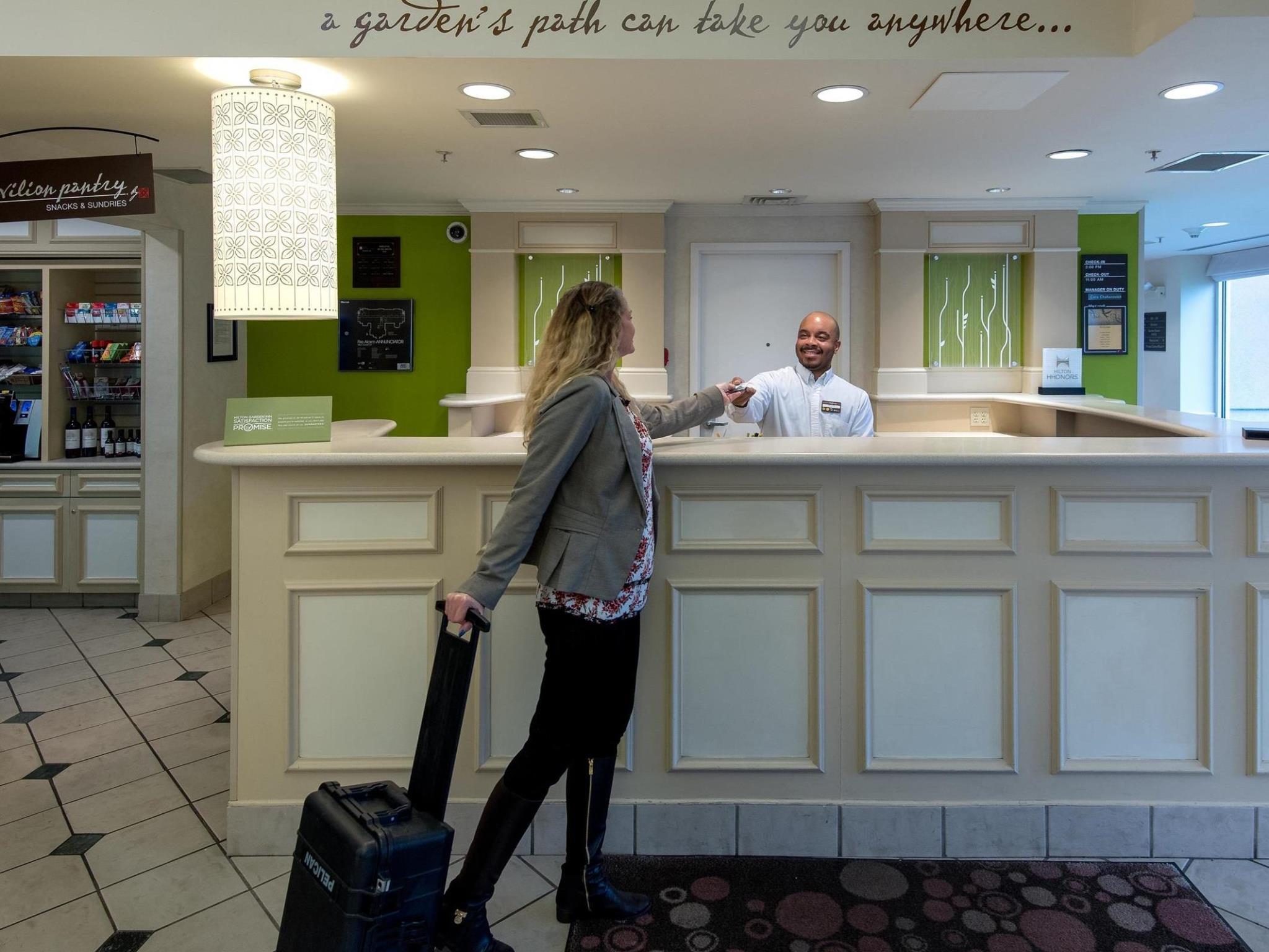 Hilton Garden Inn Овінґс-Міллс Екстер'єр фото